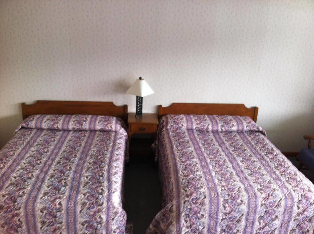 Ladd Brook Inn Pownal Εξωτερικό φωτογραφία