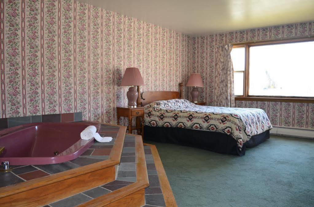 Ladd Brook Inn Pownal Εξωτερικό φωτογραφία