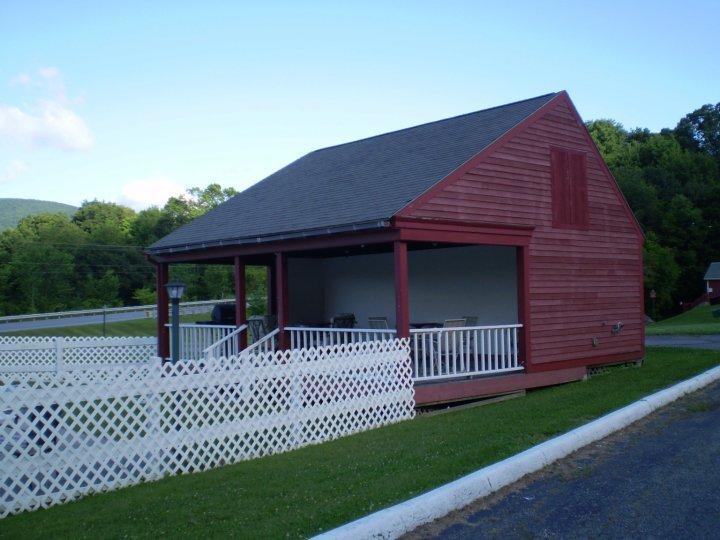 Ladd Brook Inn Pownal Εξωτερικό φωτογραφία